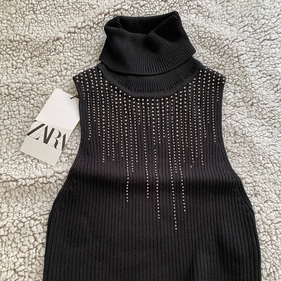 Dress - Picture 1 of 1